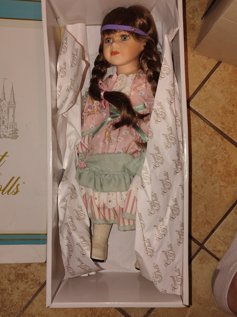 Court Of Dolls "JILL" PORCELAIN 15" Doll By JENNY LE 995/2500 With Tag And Box
